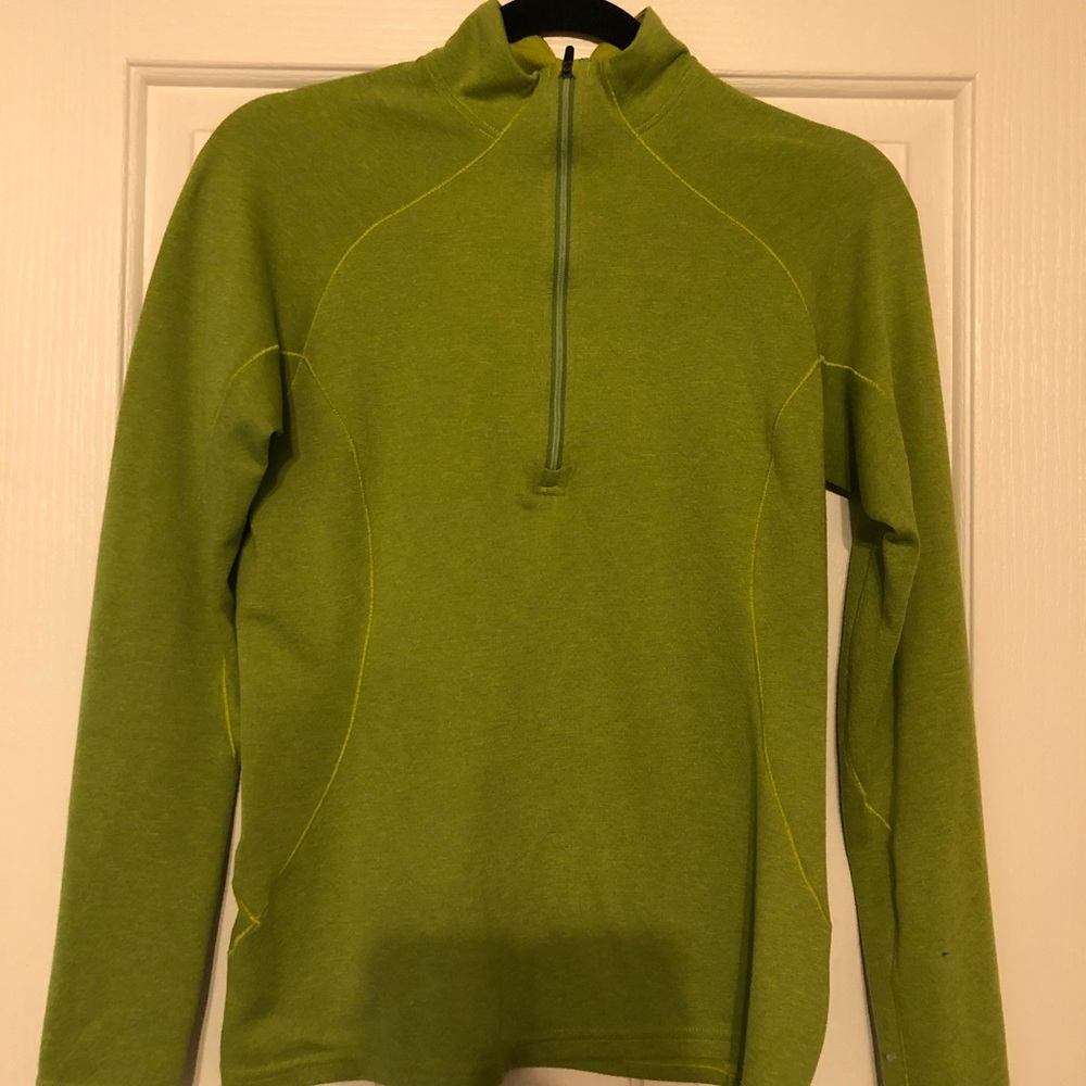 Women’s Patagonia small quarter zip